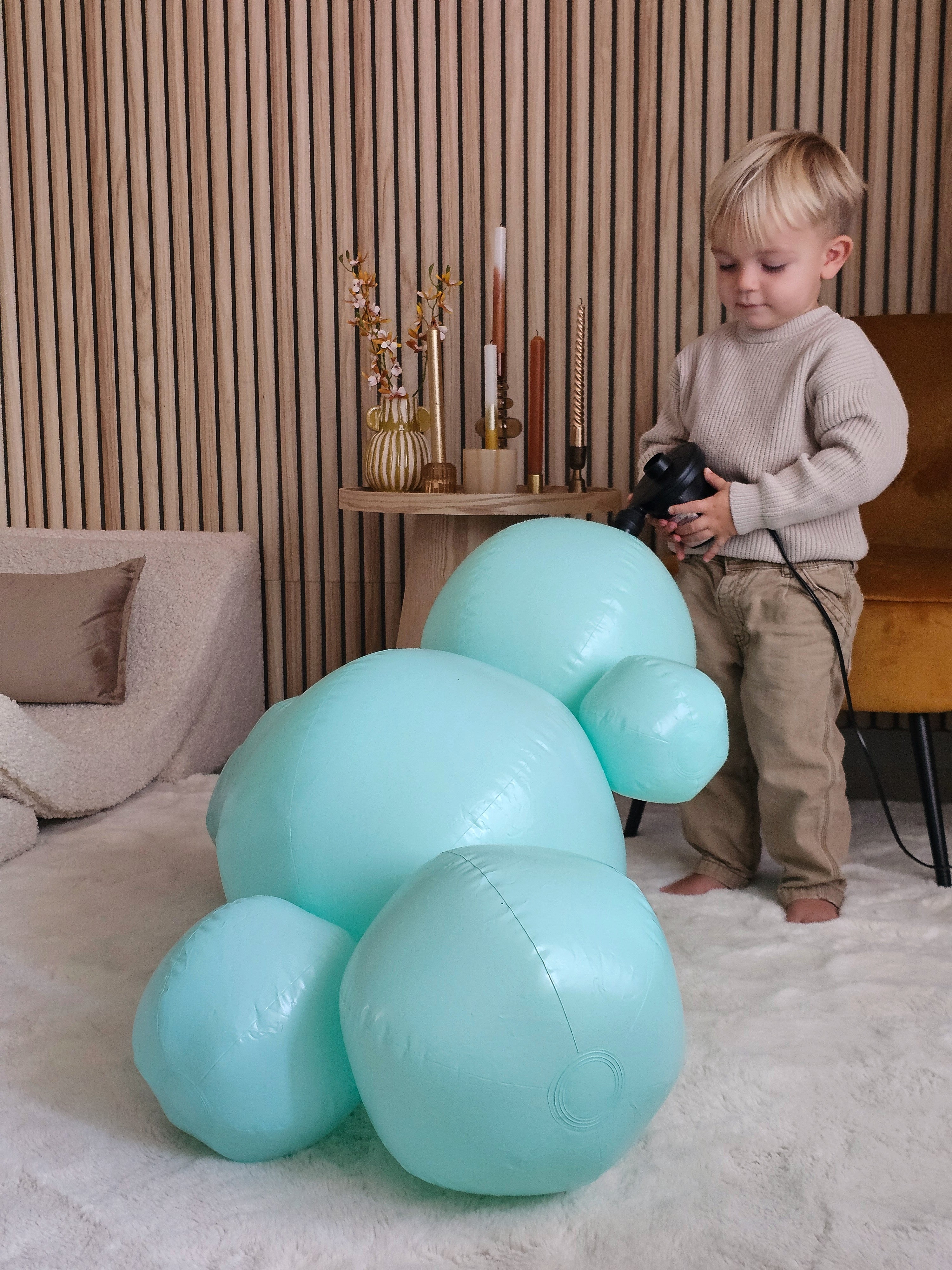 Reusable Balloon Garland of 7 Pastel Green