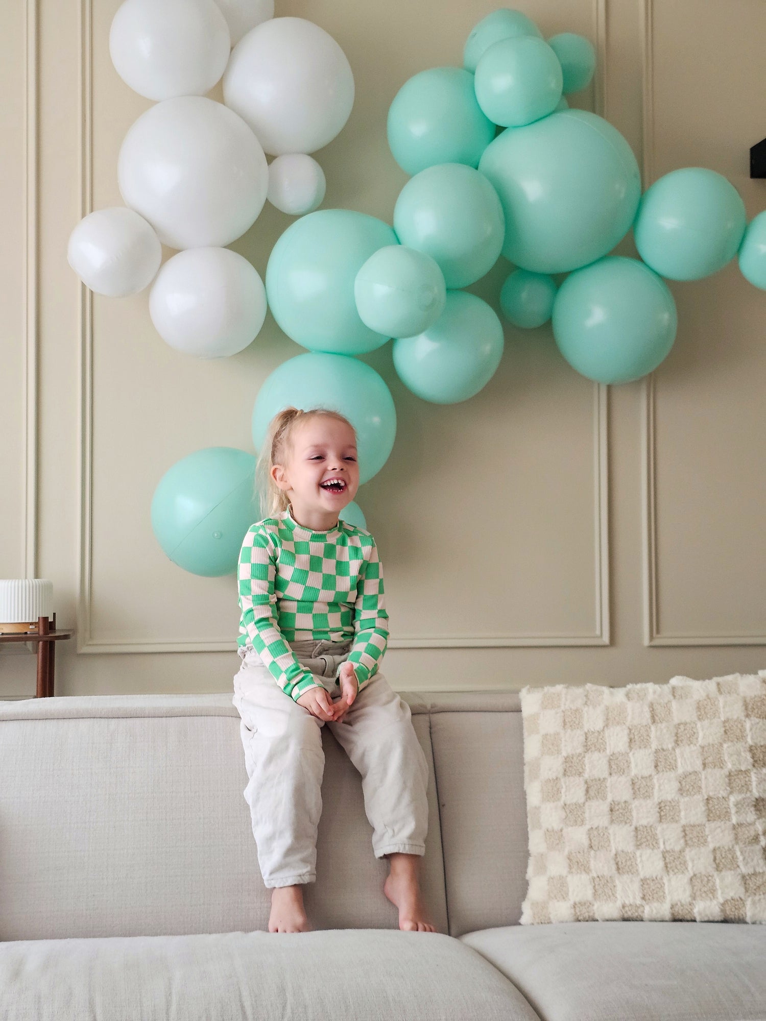 Wiederverwendbare Ballongirlande aus 7 Pastellgrünen Ballons
