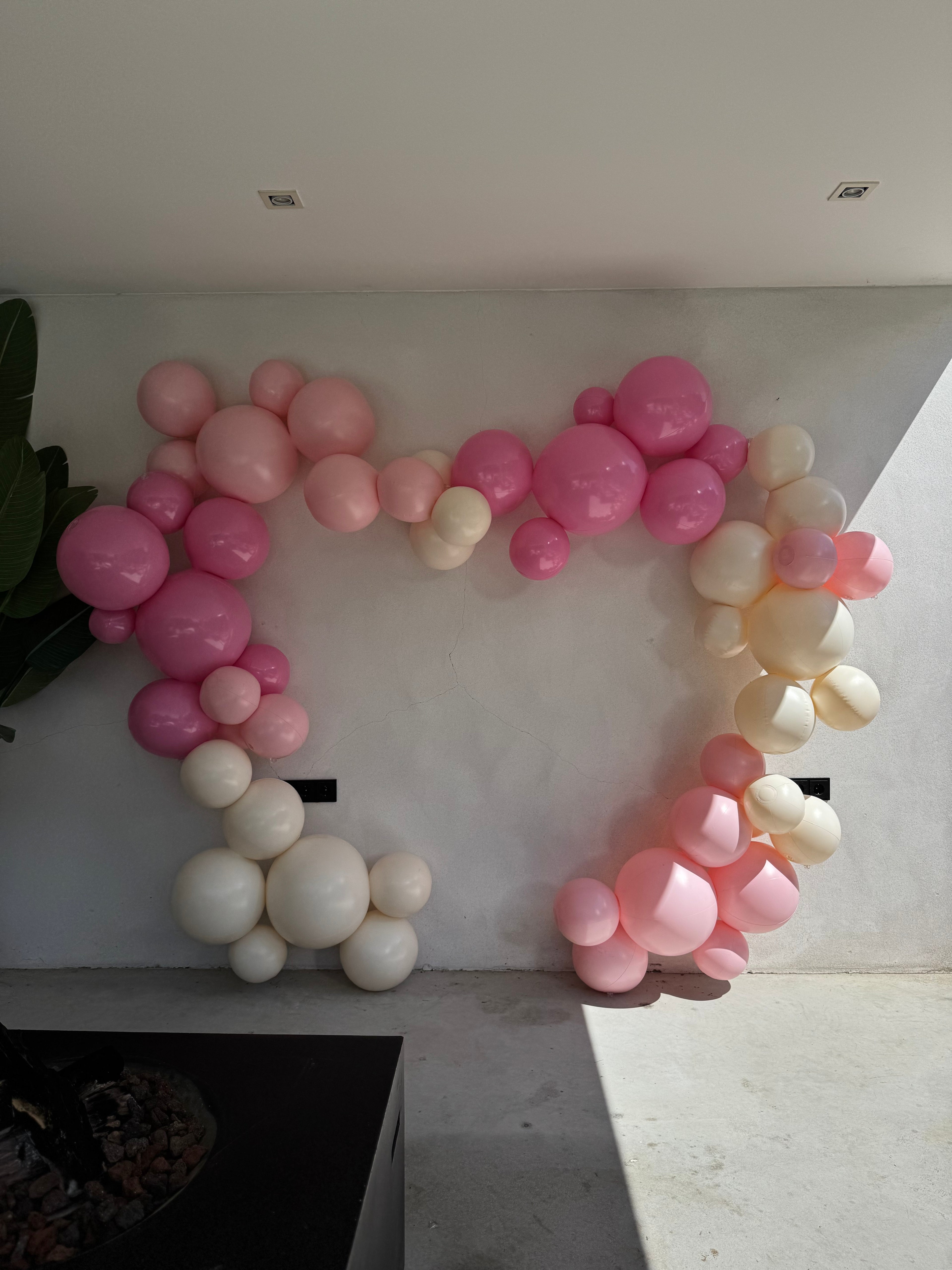 Reusable Balloon Garland of 7 Pastel Pink