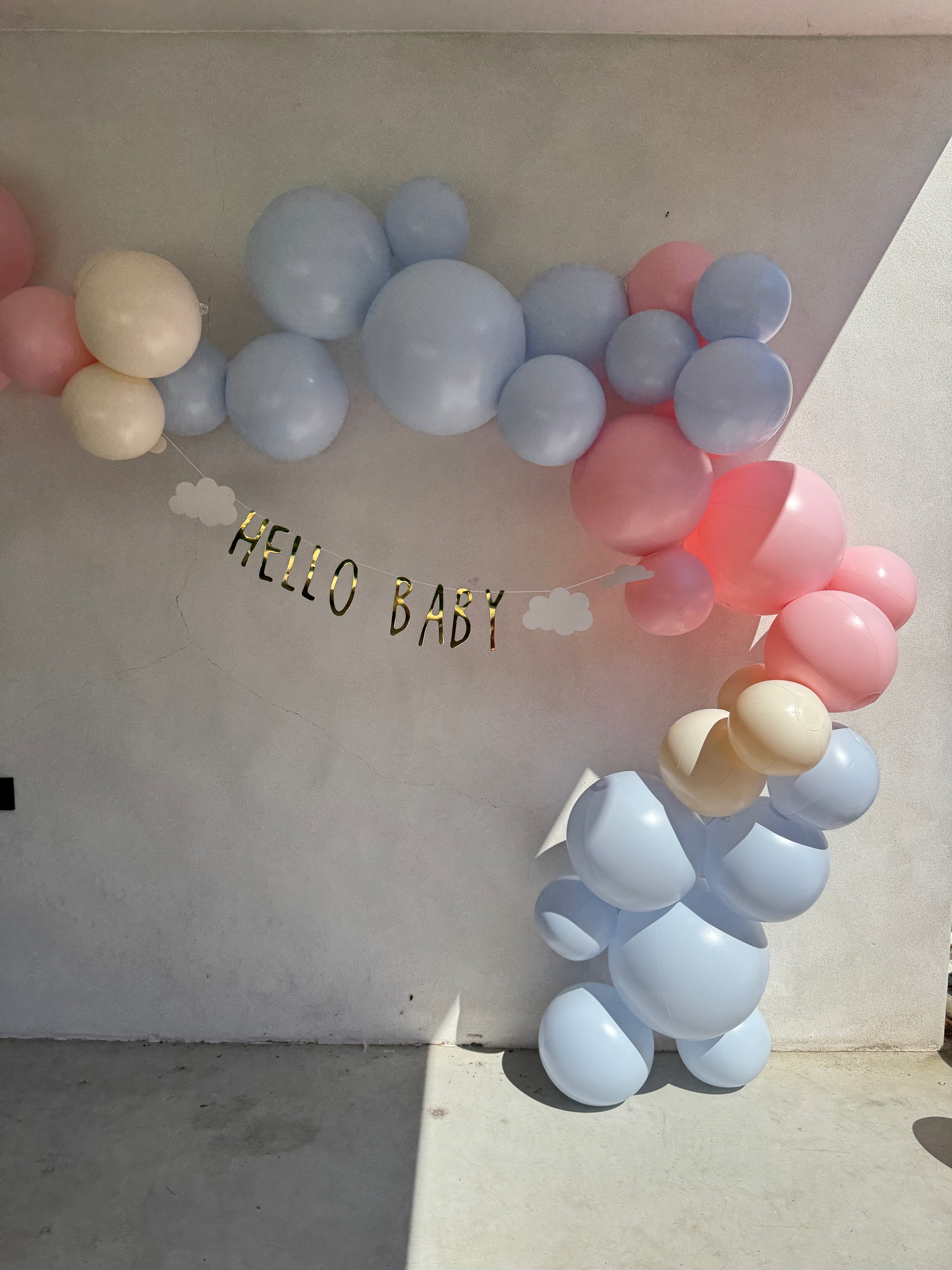 Reusable Balloon Garland of 7 Pastel Blue
