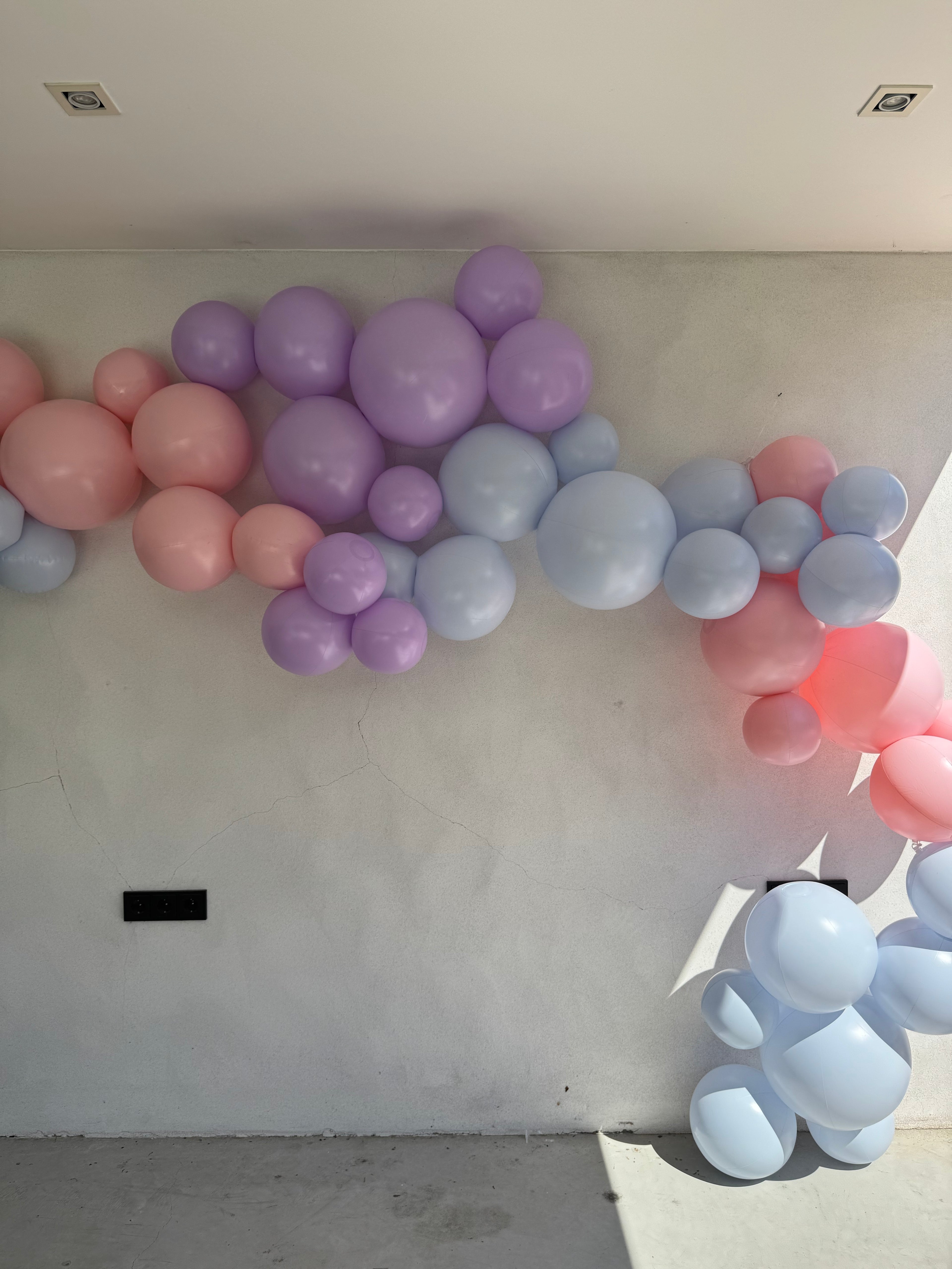 Reusable Balloon Garland of 3 Purple