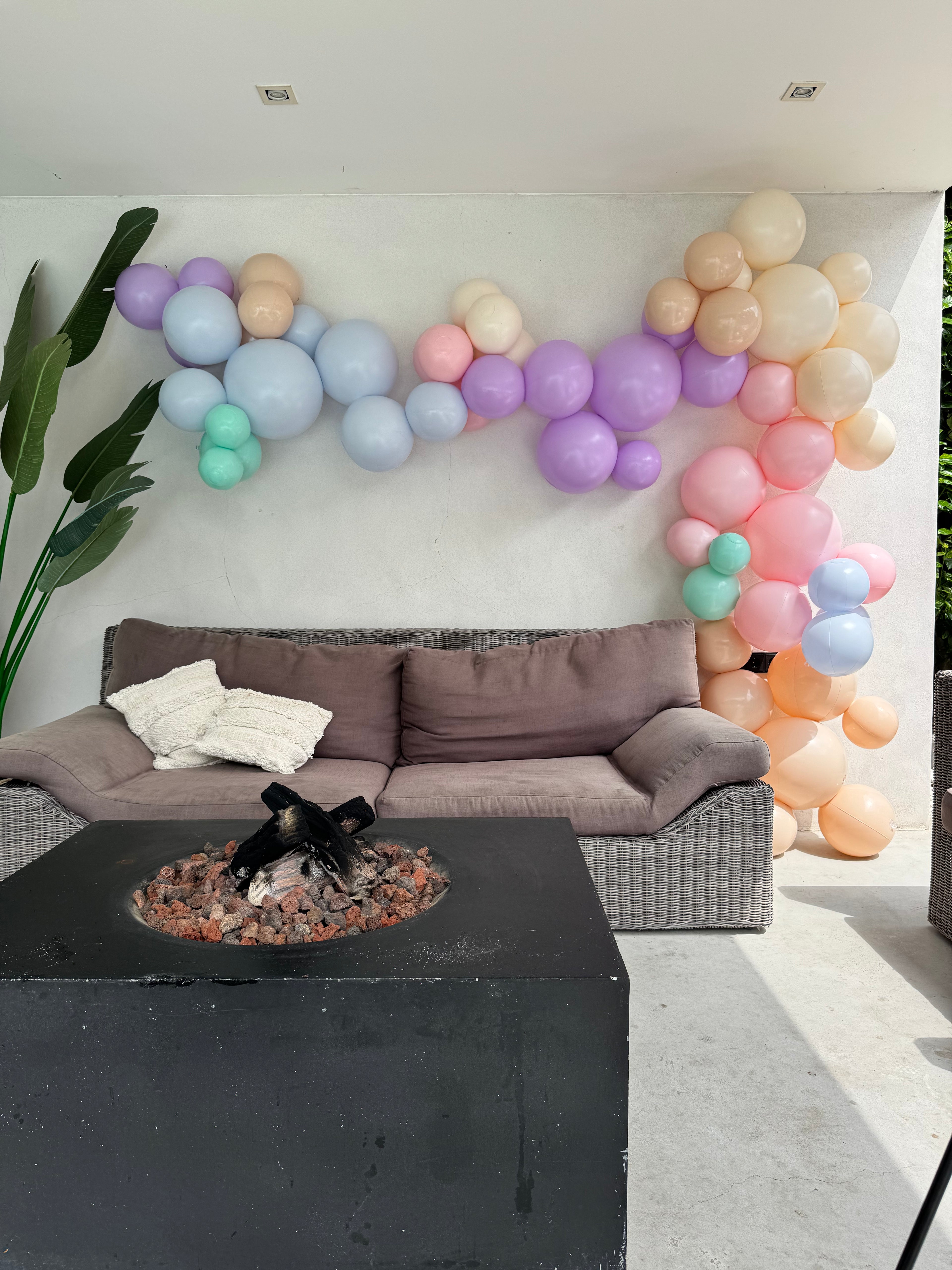 Reusable Balloon Garland of 3 Beige