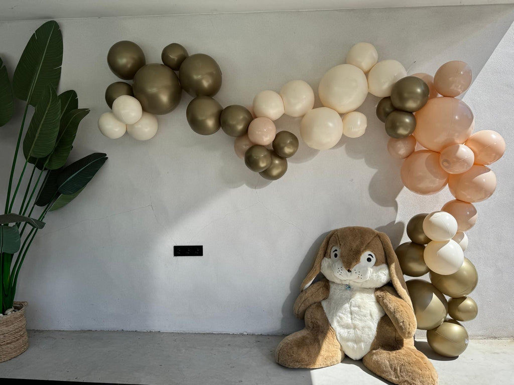 Reusable Balloon Garland of 7 Beige